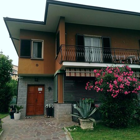 Casa Vacanze Mari, Paratico Luaran gambar